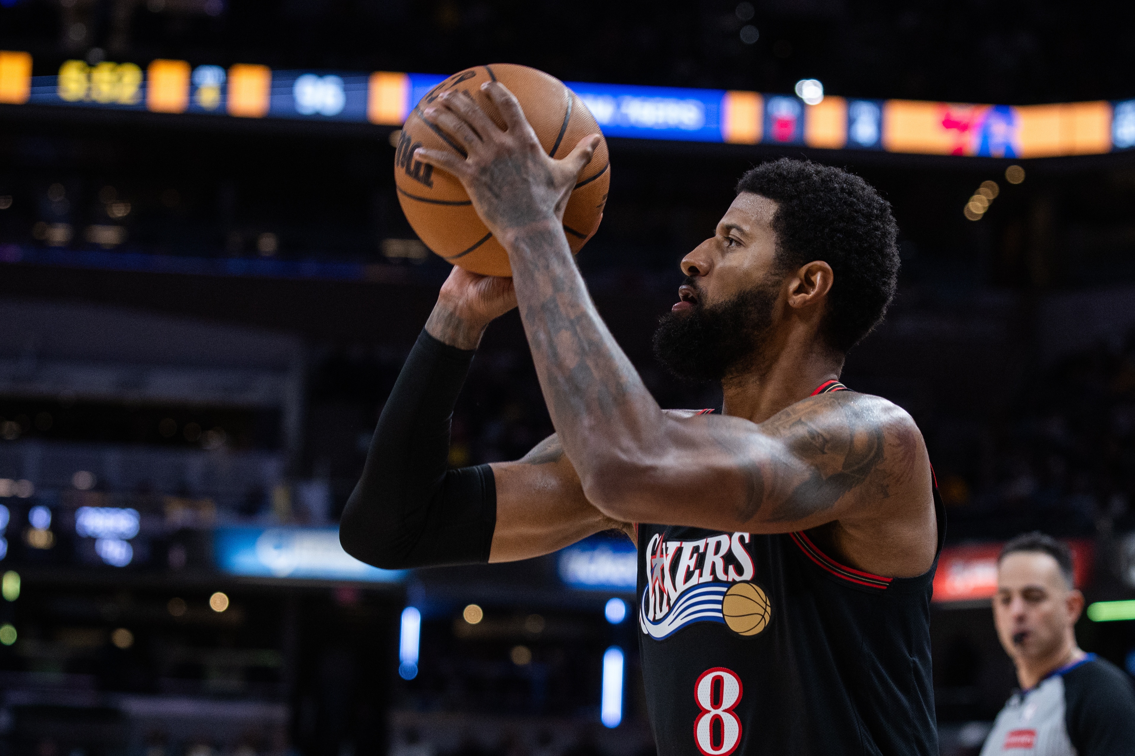 比分7m-今天是要带队?乔治首节5中4砍11分 三分2中1&干拔连续命中